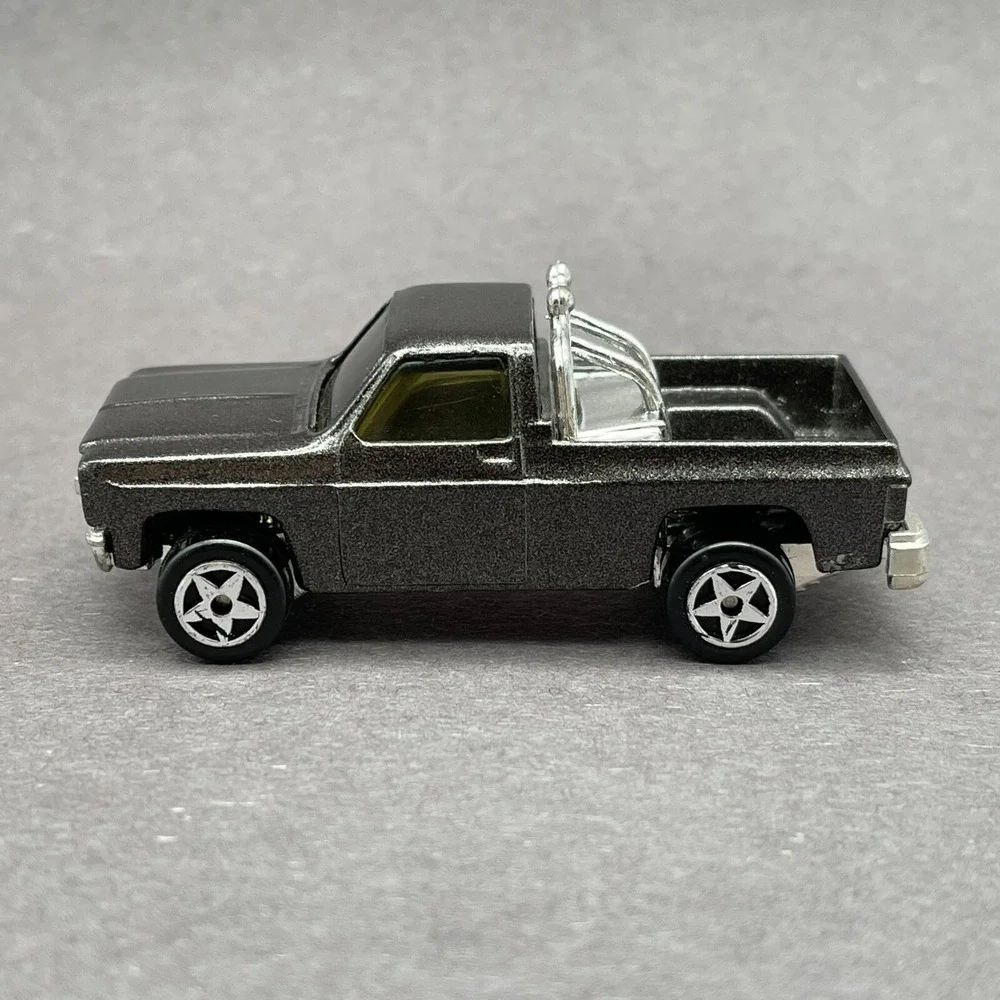 Vintage ERTL Chevrolet Chevy GMC Pickup Truck Metallic Black Diecast 1/64 Scale‎